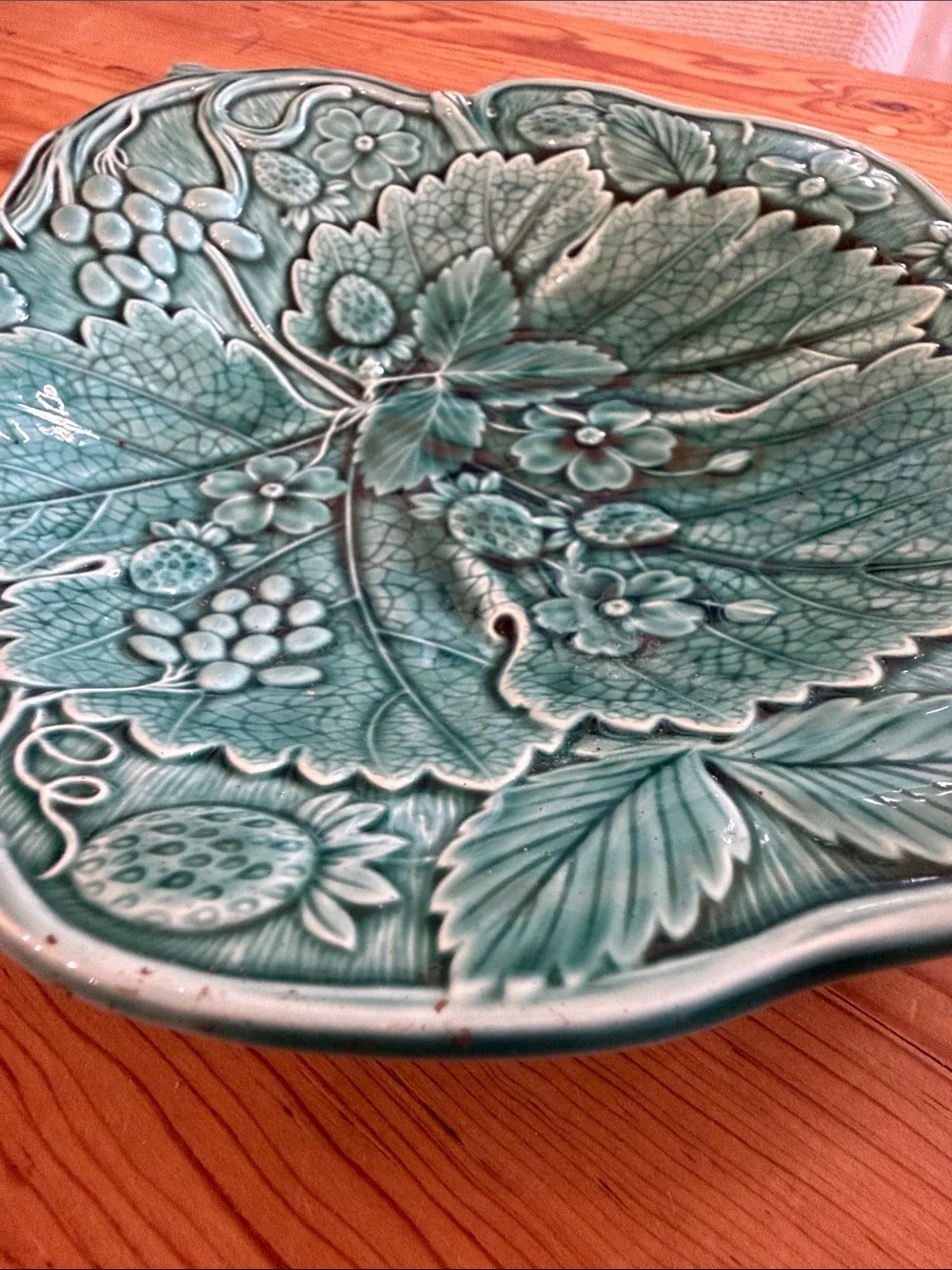 Antique Victorian Green Strawberry Vine Grape 19th Century Majolica Plate Dish.